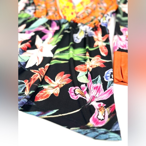 PETIT POIS Women’s 3/4 Sleeve V Neck Top M Mixed‎ Floral Artsy Boho Tropical - Picture 5 of 14